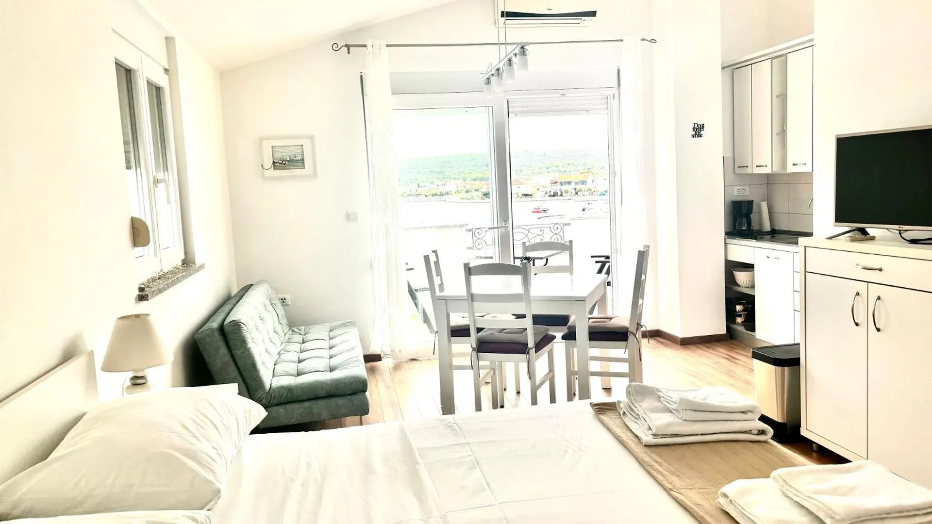 Apartments By The Sea Sukosan, Zadar - 9711
