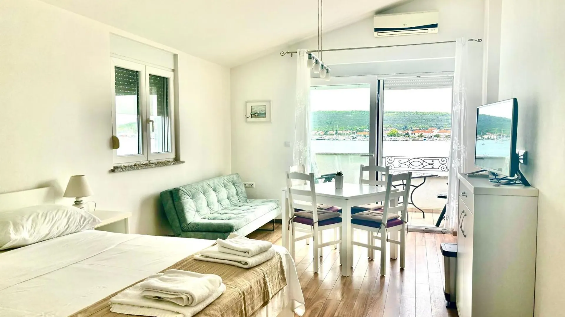Apartments By The Sea Sukosan, Zadar - 9711 0*, Sukosan Croatia